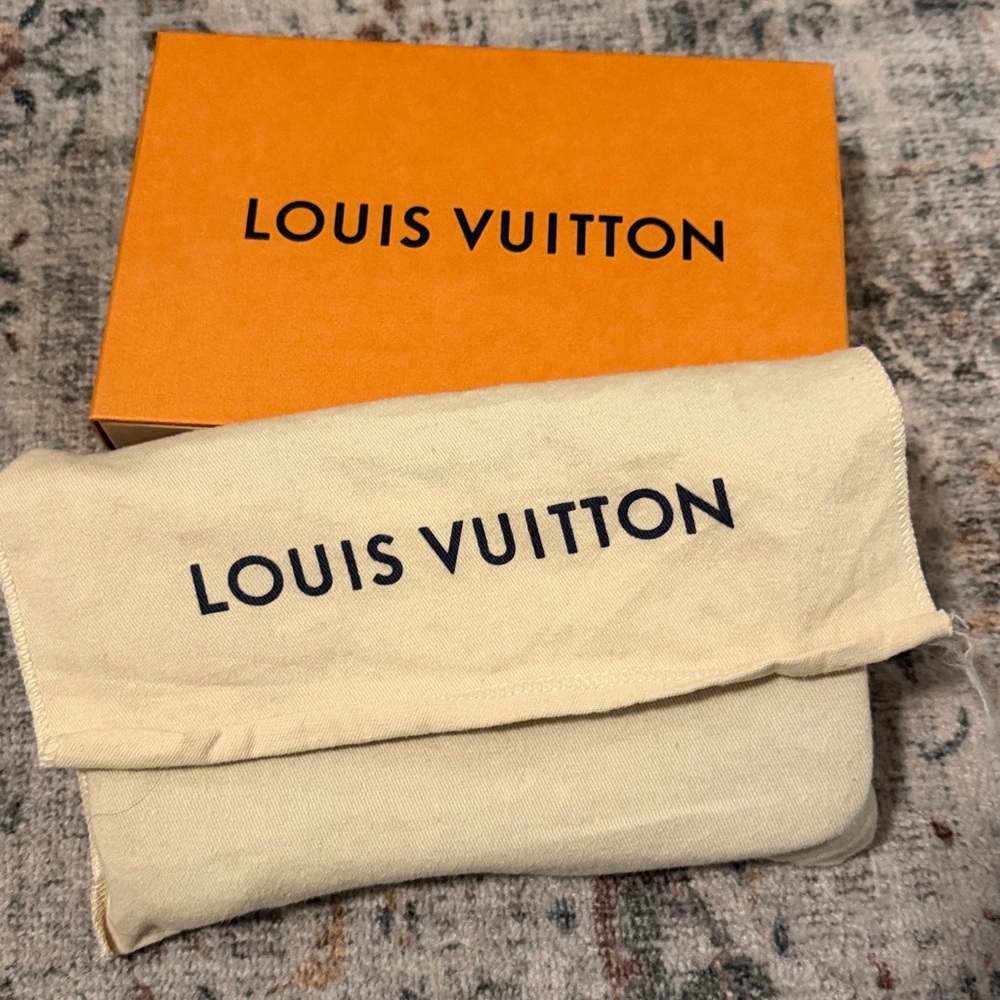 Louis Vuitton Pochette Félicie - Picture 5 of 9